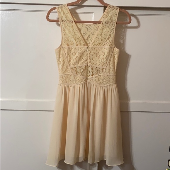 BCBG Semi Formal Peach Dress Wedding Date Night - Picture 3 of 3